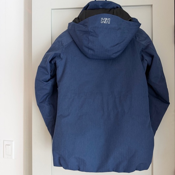 Helly Hansen women’s young adults winter parka like new - Picture 2 of 9